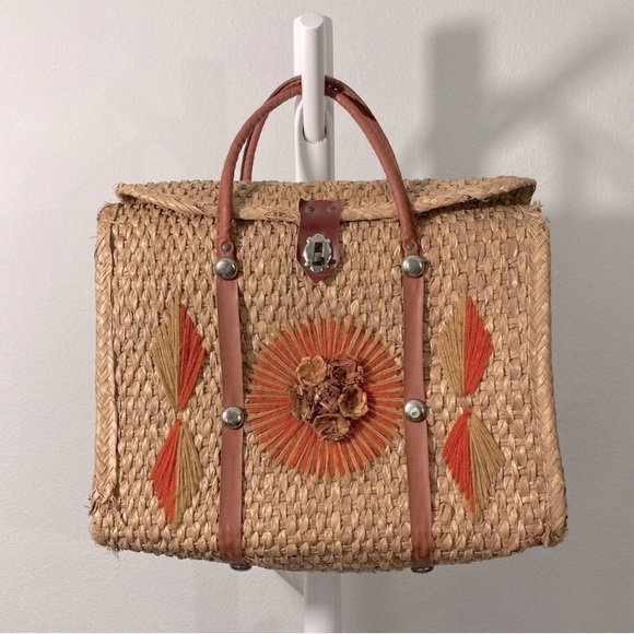 Vintage Handbags - *SOLD* Basket Bag, Retro Woven Straw Purse